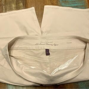 Gloria Vanderbilt Women's Cream Shorts